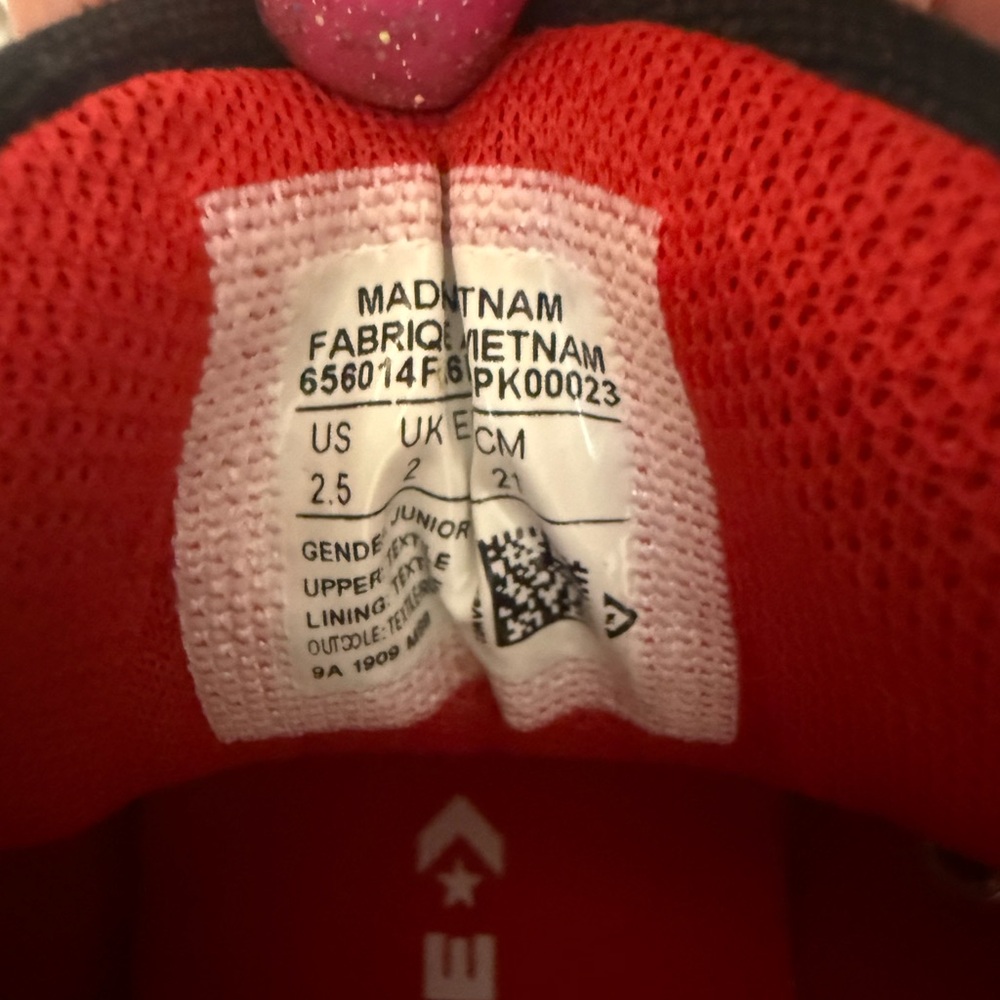 Boys' Converse Chuck Taylor All Star Street Mixed-Media Sneakers New ( no box) - Picture 4 of 5